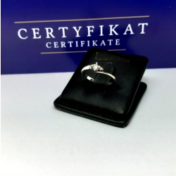 Złoty pierścionek z Diamentami 0,12ct Pr.585 W:1,41g R.8