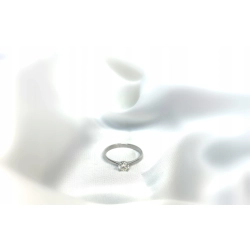 Pierścionek białe złoto 18kt brylant 0,40ct GIA