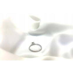 Pierścionek białe złoto 18kt brylant 0,40ct GIA