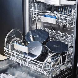 Rondel emalia 2,4 l czarny + pokrywka / KitchenAid