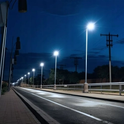 Lampa uliczna Eko-Light 200 W 1200 lm zasilanie solarne
