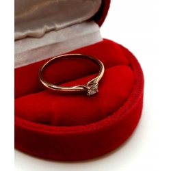 Złoty pierścionek z Brylantem Yes Pr,585 W:1,55 R.12 0,12ct