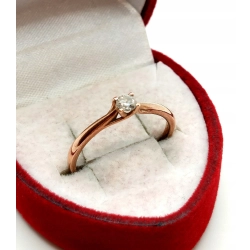 Złoty pierścionek z Brylantem Yes Pr,585 W:1,55 R.12 0,12ct
