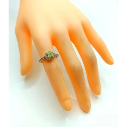 Złoty pierścionek żółty Brylant Diamenty Pr.750 W:3,36gr R.13