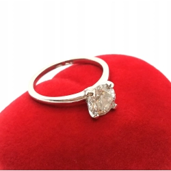 Złoty pierścionek z dużym Brylantem 1,60ct Pr.585 W:2,43gr Roz.13
