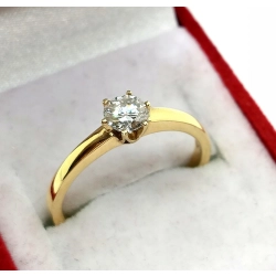 Złoty pierścionek z Diamentem 0,39ct Pr.585 W:2,50gr Roz.14