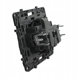 Gniazdo pojedyncze z uziem. zaciski śrub. czarny NILOE STEP 863530 LEGRAND