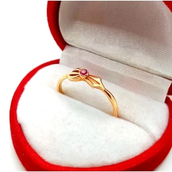 Złoty pierścionek Kokardka z cyrkonią Pr.583 W:1,73gr Roz.17