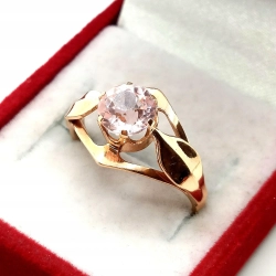 Złoty pierścionek z Morganitem Pr.583 W:2,93gr Roz.16 InterSKLEP