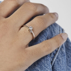 Pierścionek TOUS Les Classiques BIAŁE ZŁOTO z diamentami 0,29CT/2,708g 750