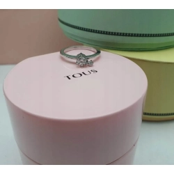 Pierścionek TOUS Les Classiques BIAŁE ZŁOTO z diamentami 0,29CT/2,708g 750