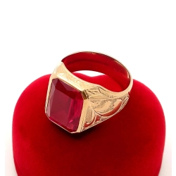 Złoty sygnet z Rubinem synt. Pr.585 W:18,67gr Roz.28