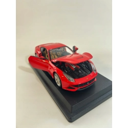 MODEL SAMOCHODU FERRARI F12 BERLINETTA 1/24 Z PODSTAWKĄ KOLEKCJONER OZDOBA