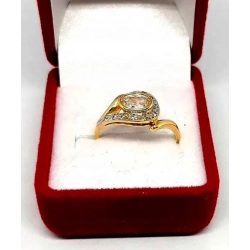 Złoty pierścionek z Cyrkoniami Pr.585 W:2,20gr R.12 .