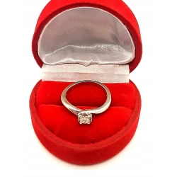 Złoty pierścionek białe złoto Pr.375 W:2,47gr Roz.14