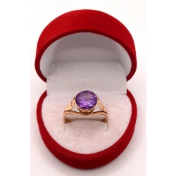 Złoty pierscionek z Ametystem PR.585 W:5,11gr R.19 InterSKLEP