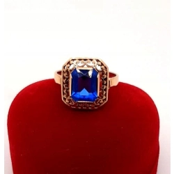 Złoty pierścionek niebieski kamień WARMET PR.585 W:4,20gr R.19 InterSKLEP