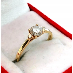 Złoty pierścionek Apart z Cyrkoniami Pr.333 W:1,48gr Roz.12