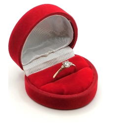 Złoty pierścionek Apart z Cyrkoniami Pr.333 W:1,48gr Roz.12