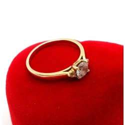 Złoty pierścionek Apart z Cyrkoniami Pr.333 W:1,48gr Roz.12