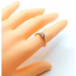 Złoty pierścionek Apart z Cyrkoniami Pr.333 W:1,48gr Roz.12