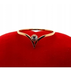 Złoty pierścionek z Cyrkonią PR.585 W:0,78gr R.14 InterSKLEP