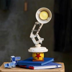 Klocki LEGO Ideas 21357 Luxo Jr. Disney Pixar 613 el. dla dorosłych OPIS