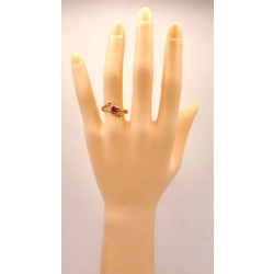 Złoty pierścionek z różowym kamieniem PR.583 W:2,44gr R.15 InterSKLEP