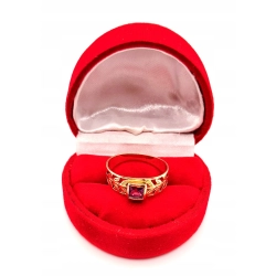 Złoty pierścionek z Ametystem PR.585 W:2,52gr R.16 InterSKLEP