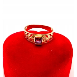 Złoty pierścionek z Ametystem PR.585 W:2,52gr R.16 InterSKLEP