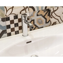 Bateria umywalkowa stojąca Grohe Essence New srebrny