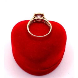 Złoty pierścionek z Cyrkoniami PR.375 W:2,17gr R.16 InterSKLEP