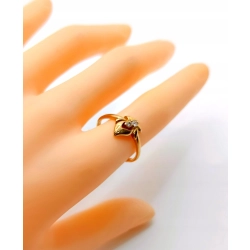 Złoty pierścionek z Cyrkoniami Pr.750 W:2,70gr Roz.14