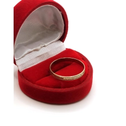 Złota obrączka zdobiona Szer.3mm Pr.333 W:1,27gr Roz.26