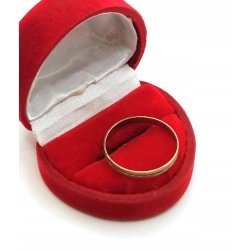 Złota obrączka zdobiona Szer.3mm Pr.333 W:1,27gr Roz.26