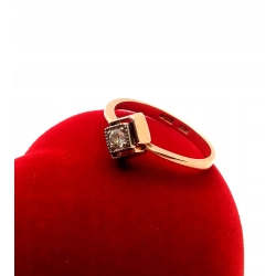 Złoty pierścionek z Diamentem 0,10ct Pr.585 W:2,60gr Roz.16,5