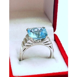 Złoty pierścionek z Akwamarynem i Diamentami Pr.585 W:5,69gr Roz.14