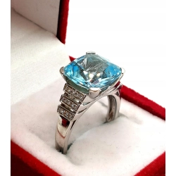 Złoty pierścionek z Akwamarynem i Diamentami Pr.585 W:5,69gr Roz.14