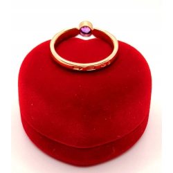 Złoty pierścionek z Ametystem PR.585 W:4,07gr R.22 InterSKLEP