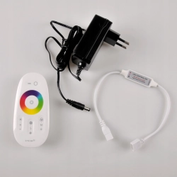 ZESTAW taśma LED 34W 5m IP65 RGB pilot + zasilacz