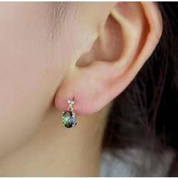 Złote kolczyki z Topazem Mystic i diamentami 0,04ct Pr.375 W:1,45gr sztyft