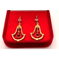 Złote kolczyki wiszące z rubinkami PR.585 W:2,62gr InterSKLEP