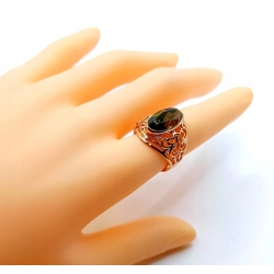 Złoty pierścionek ażurowy z Oliwinem Pr.583 W:6,19gr Roz.15