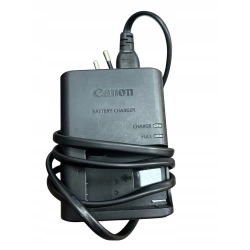 Aparat Canon EOS M50 korpus obiektyw Canon niski przebieg