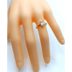 Złoty pierścionek z Diamentem Lab. 1,09ct Pr.750 W:2,59gr Roz.10