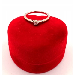 Złoty pierścionek z Diamentem 0,08ct PR.585 W:1,64gr R.15 InterSKLEP