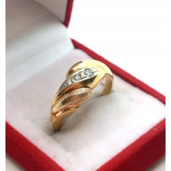 Złoty pierścionek szeroki z Cyrkoniami Pr.585 W:3,64gr Roz.15