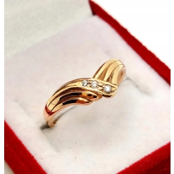 Złoty pierścionek z cyrkoniami Pr.585 W:1,85gr Roz.11InterSKLEP