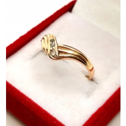 Złoty pierścionek z cyrkoniami Pr.585 W:1,85gr Roz.11InterSKLEP