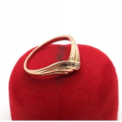 Złoty pierścionek z cyrkoniami Pr.585 W:1,85gr Roz.11InterSKLEP